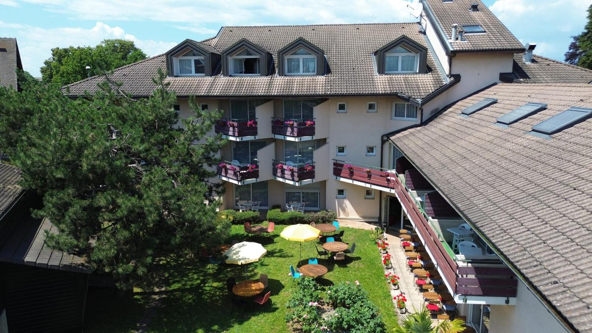 Logis Hotel Arc En Ciel トノン・レ・バン エクステリア 写真