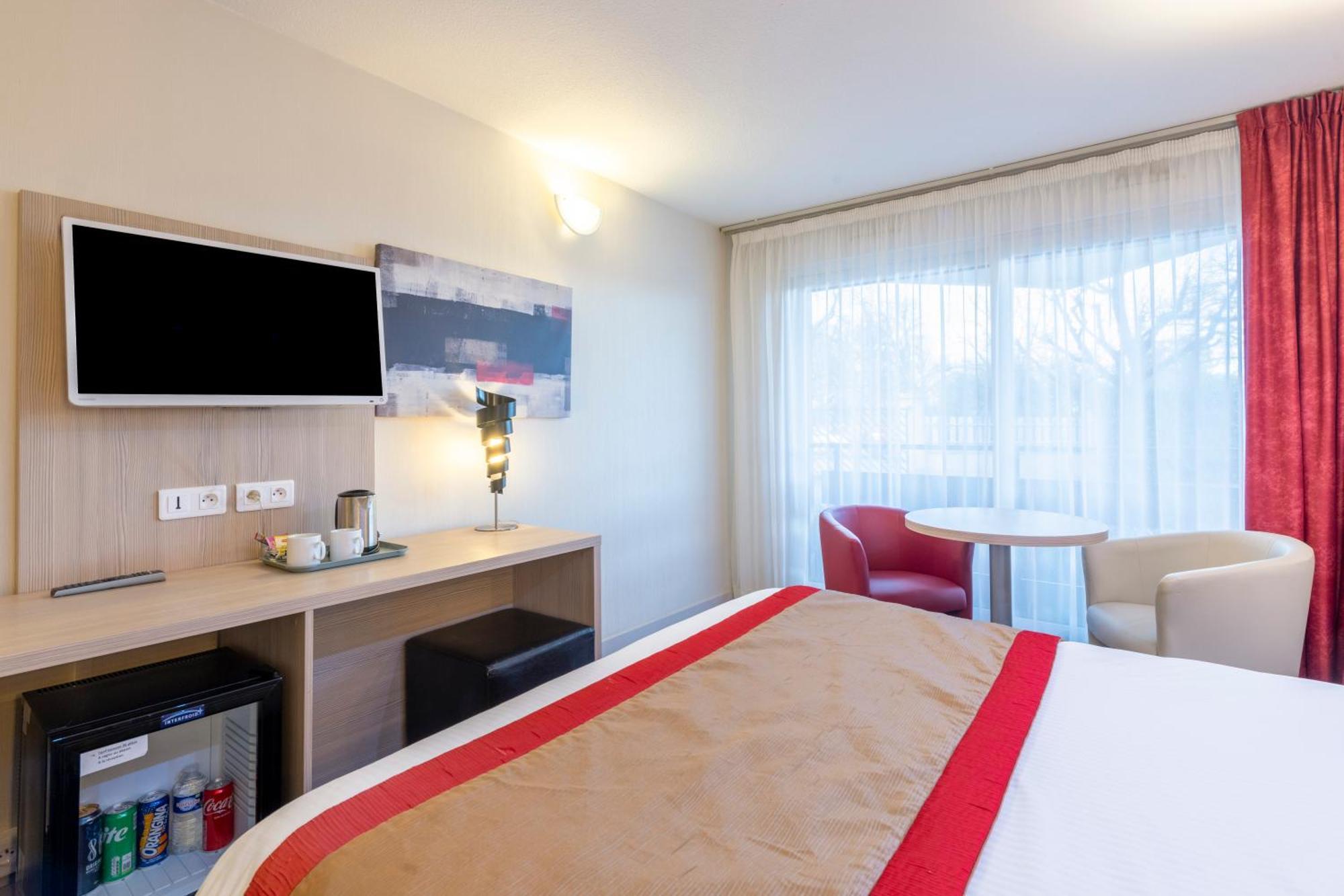 Logis Hotel Arc En Ciel トノン・レ・バン 部屋 写真