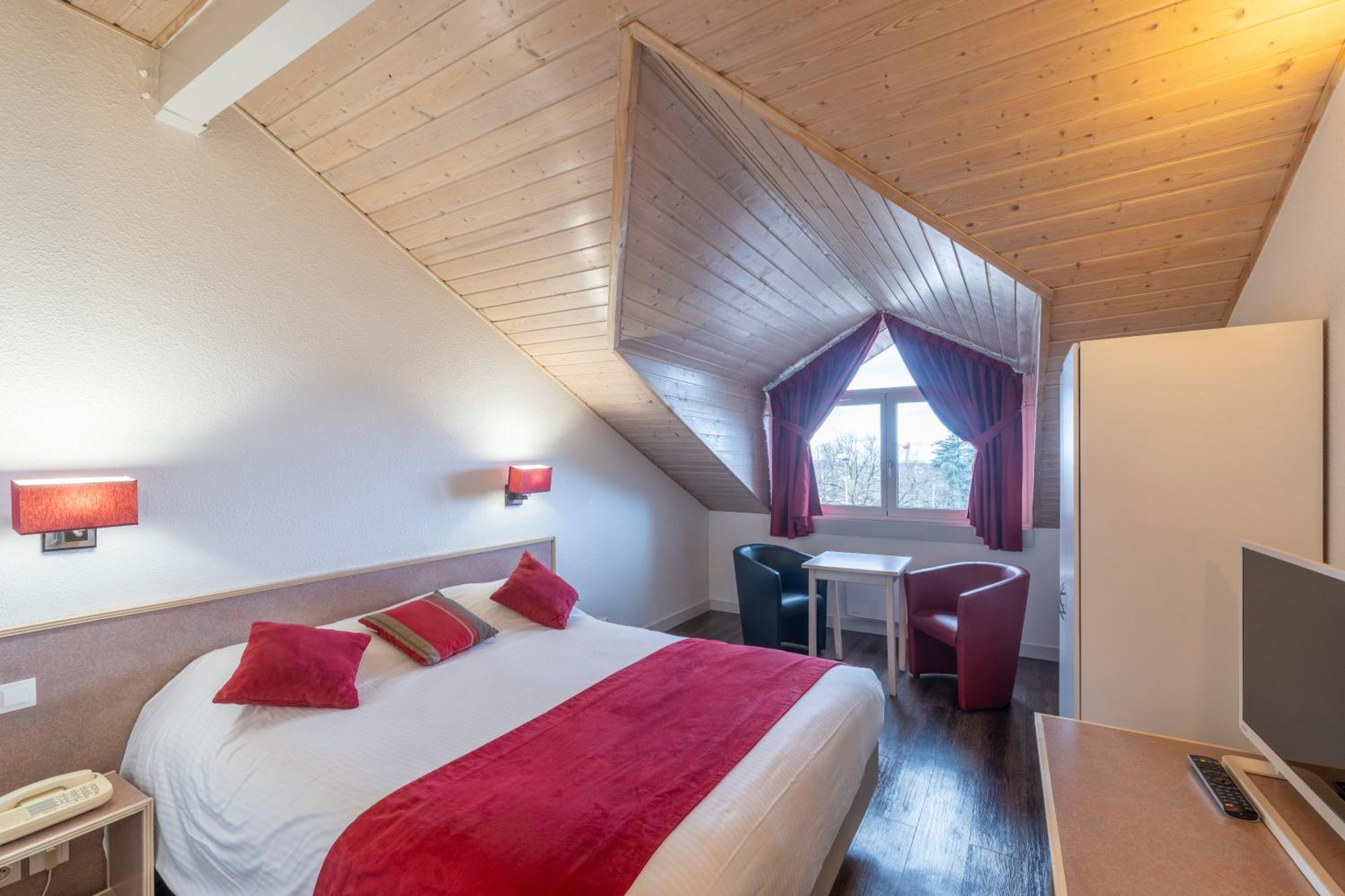 Logis Hotel Arc En Ciel トノン・レ・バン エクステリア 写真