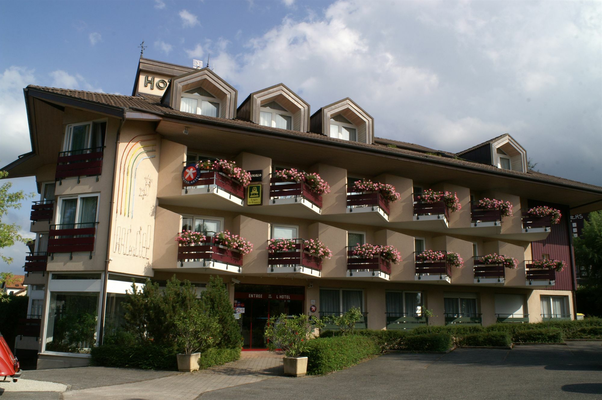 Logis Hotel Arc En Ciel トノン・レ・バン エクステリア 写真